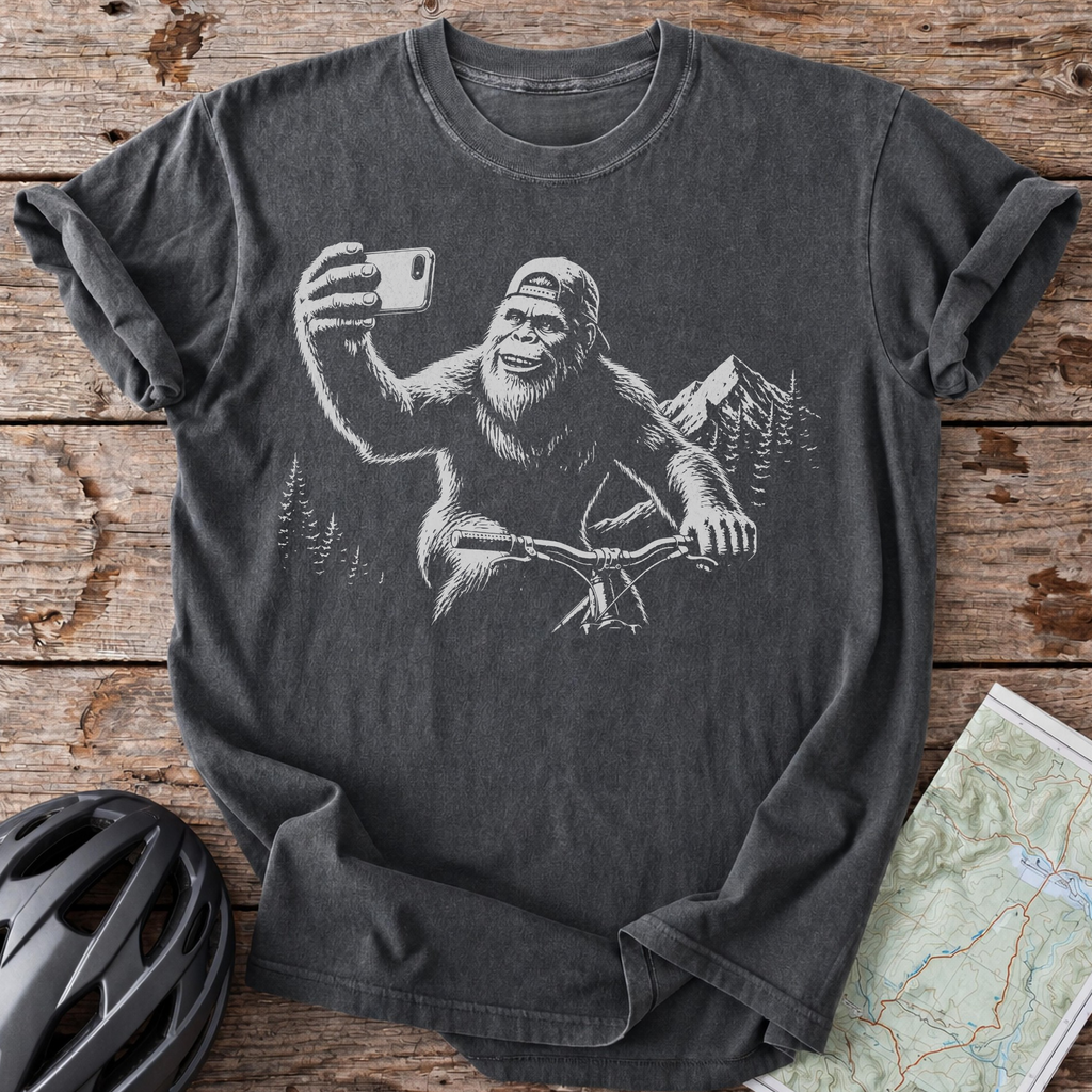 Bigfoot Mountain Selfie T-shirt